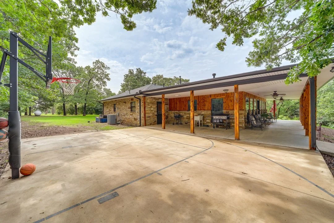 Photo of 1656 McNally Road