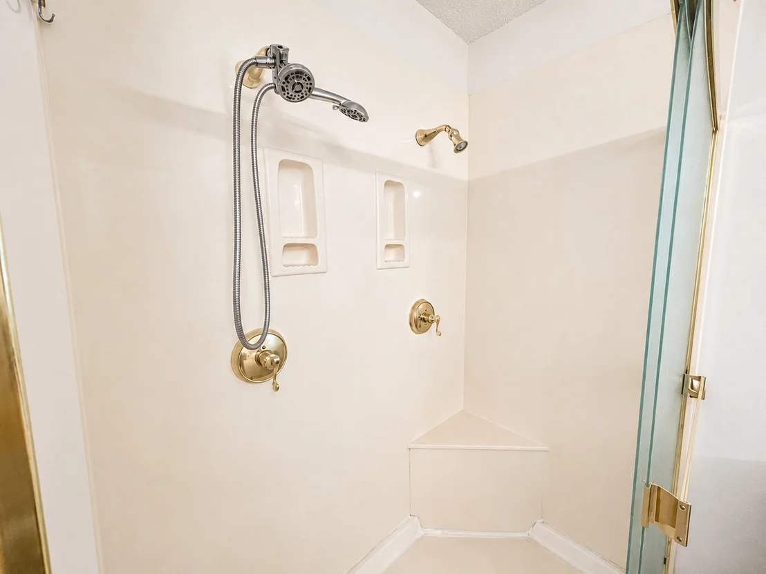 Photo of 3260 Howard Road