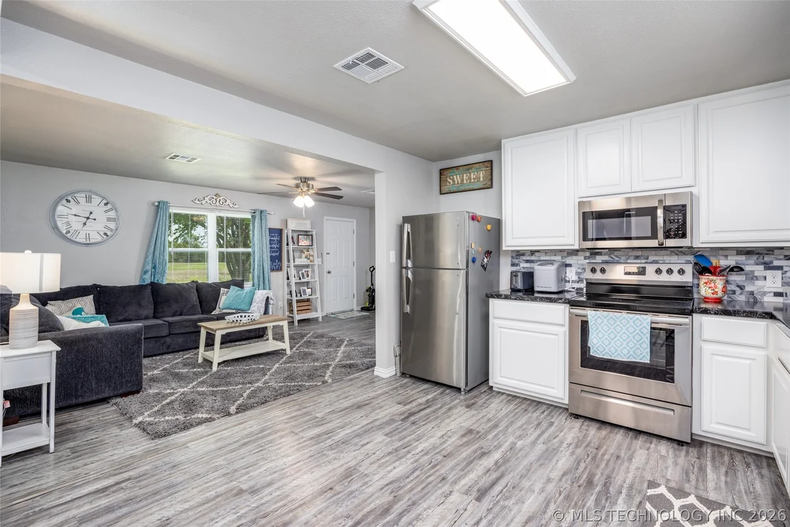 Photo of 647 Sawmill Road