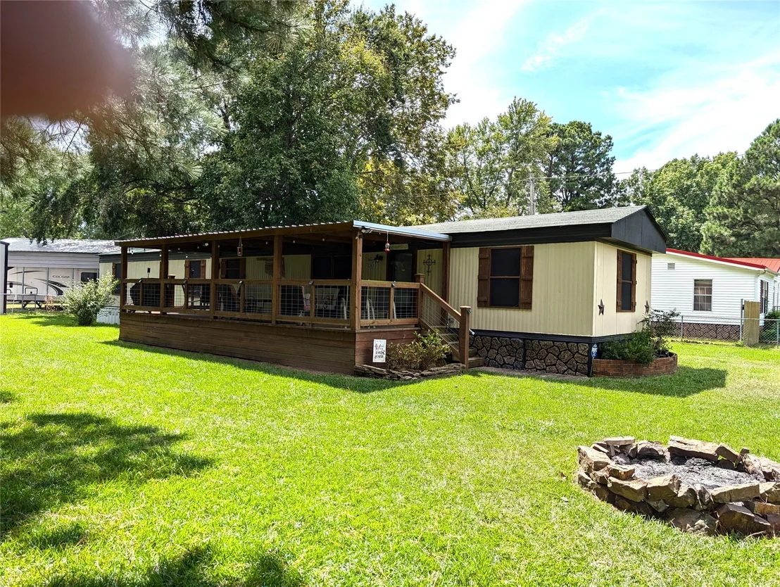 Photo of 105 Circle Drive