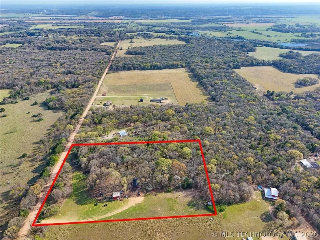 Photo of 2576 Winnett Road