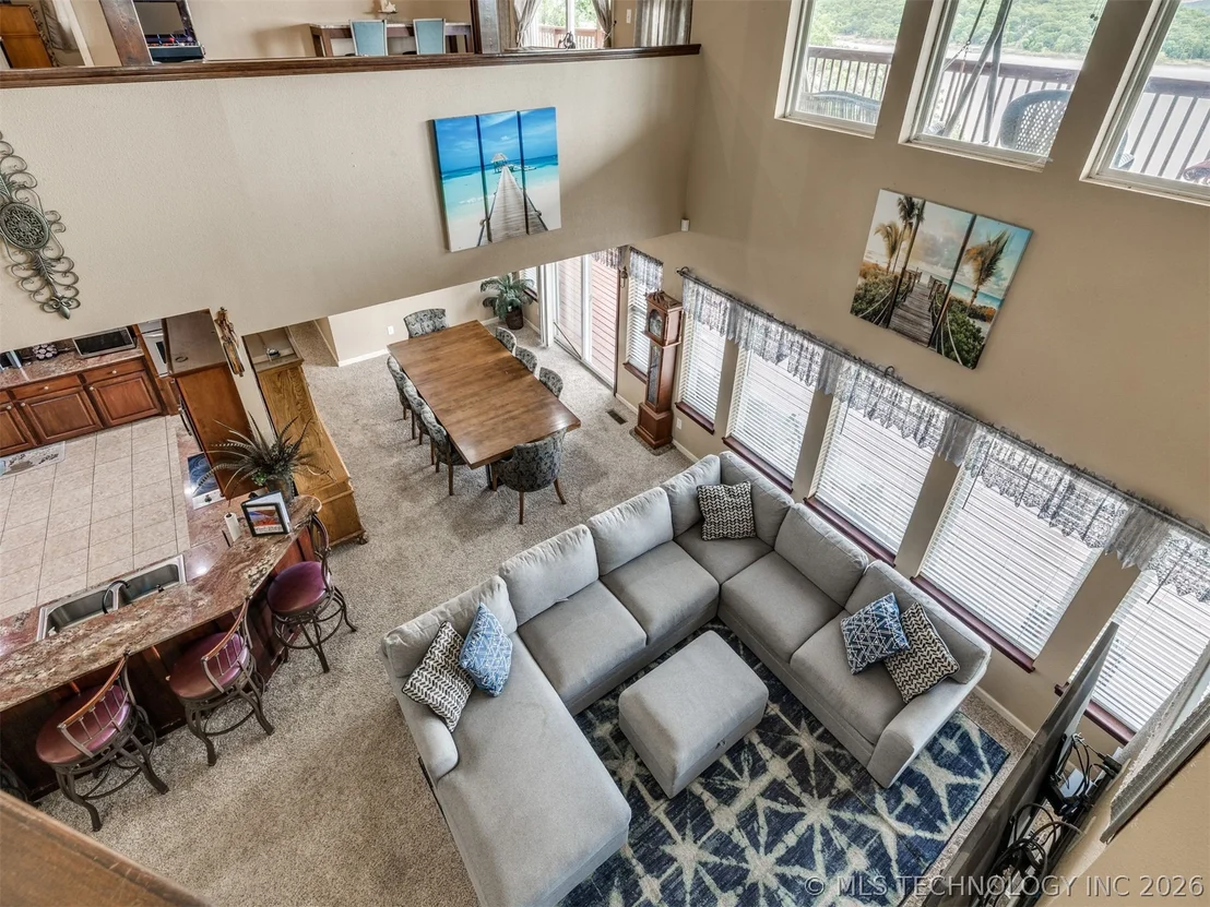 Photo of 332 E Highland Avenue