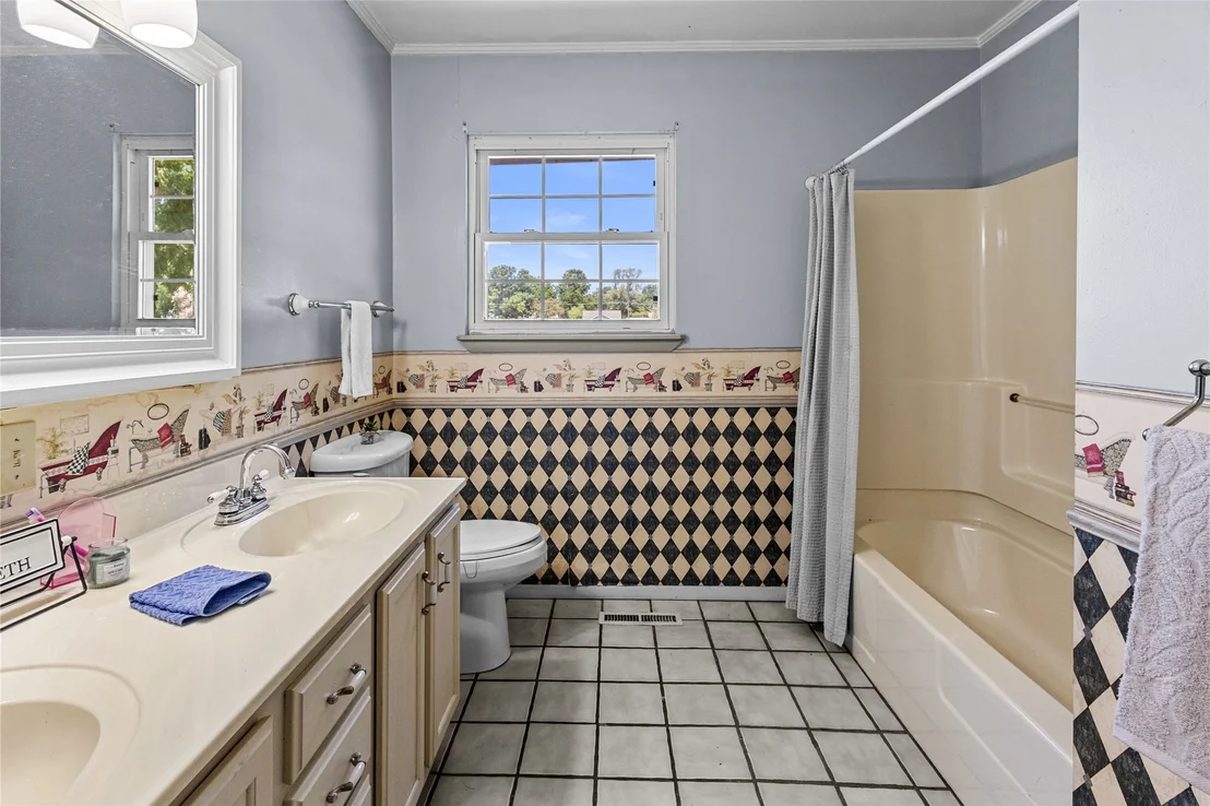 Photo of 509 Sunset Strip