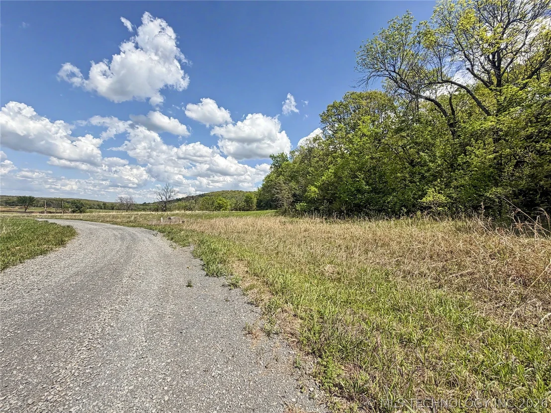 Photo of 421 S Thunder Road