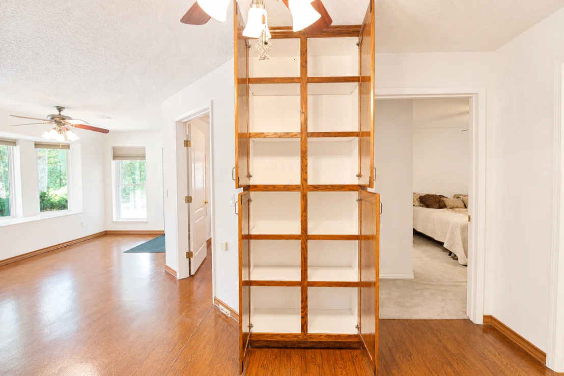 Photo of 3260 Howard Road