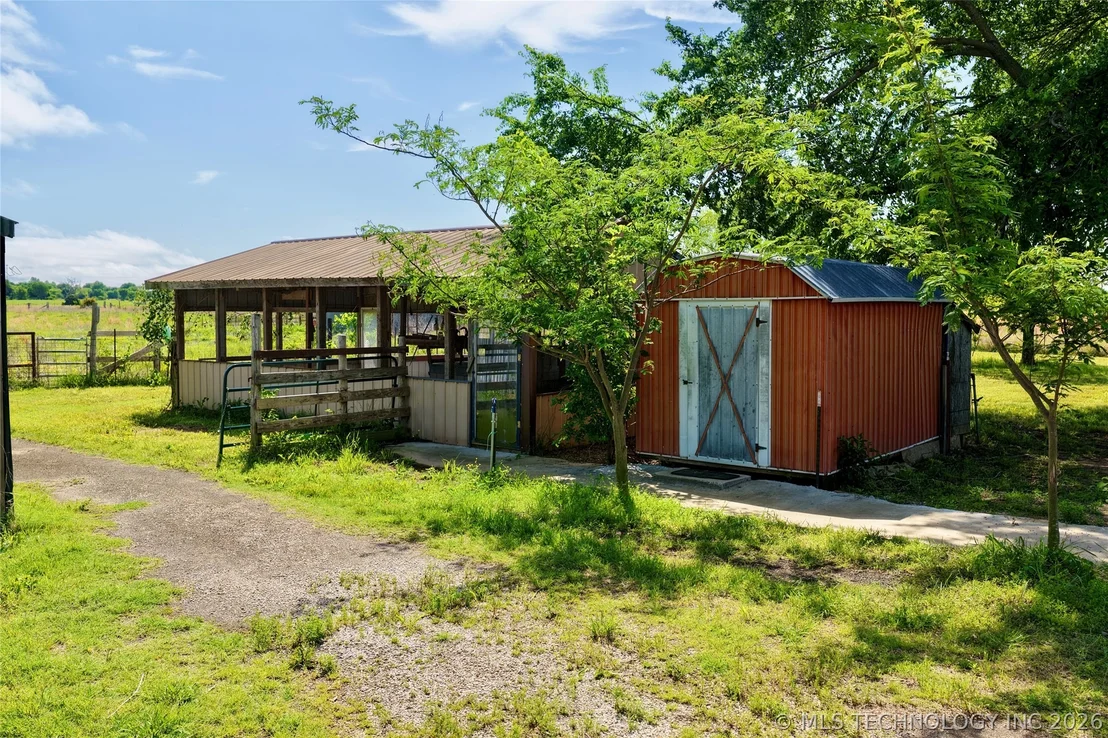 Photo of 424398 Texanna Road
