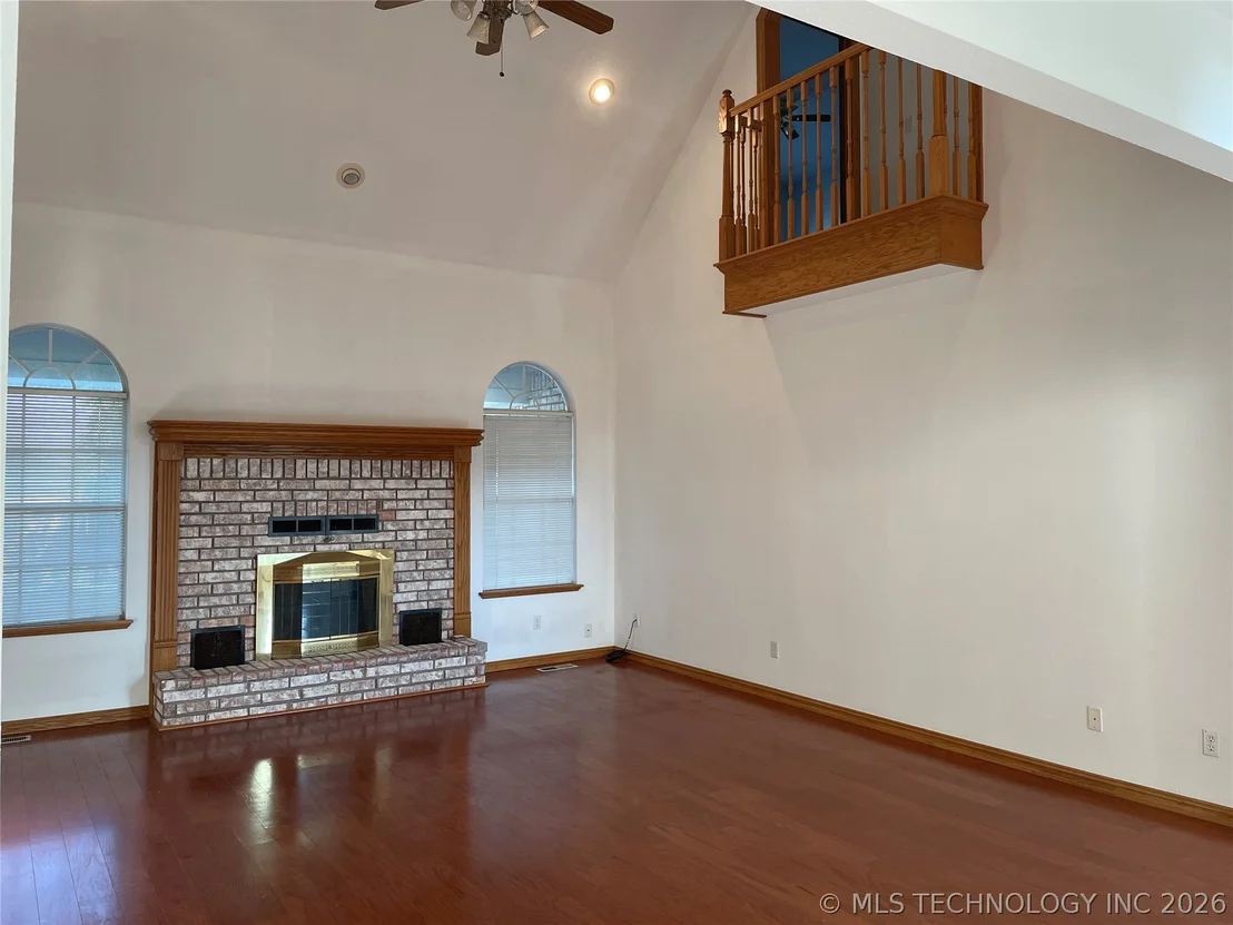 Photo of 3700 Shefield