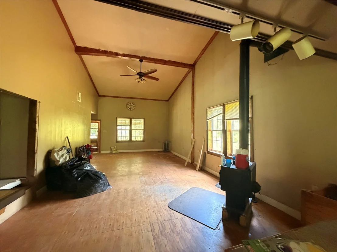 Photo of 16508 Round Mountain Road