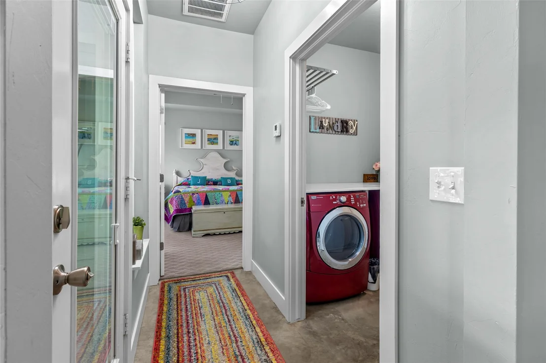 Photo of 905 N E Street