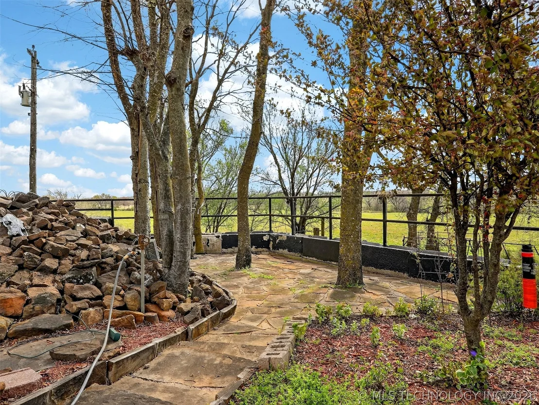 Photo of 21185 E Highway 9