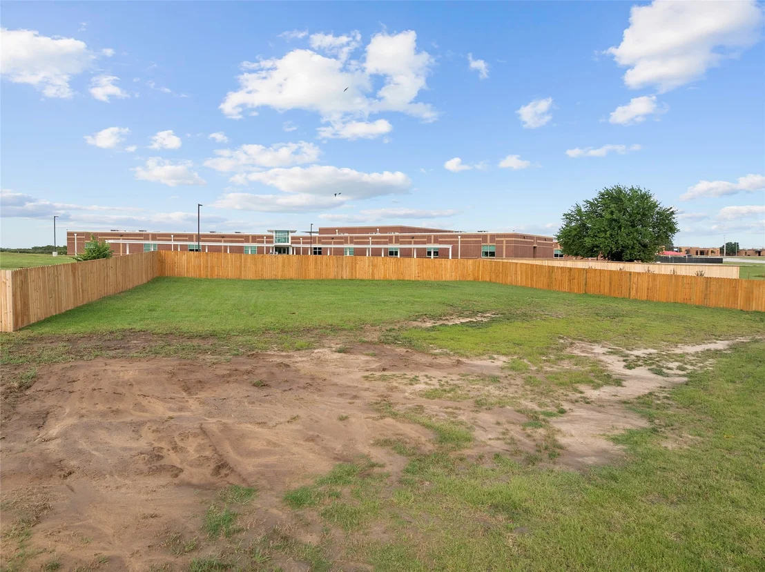Photo of 714 Prairie View Road
