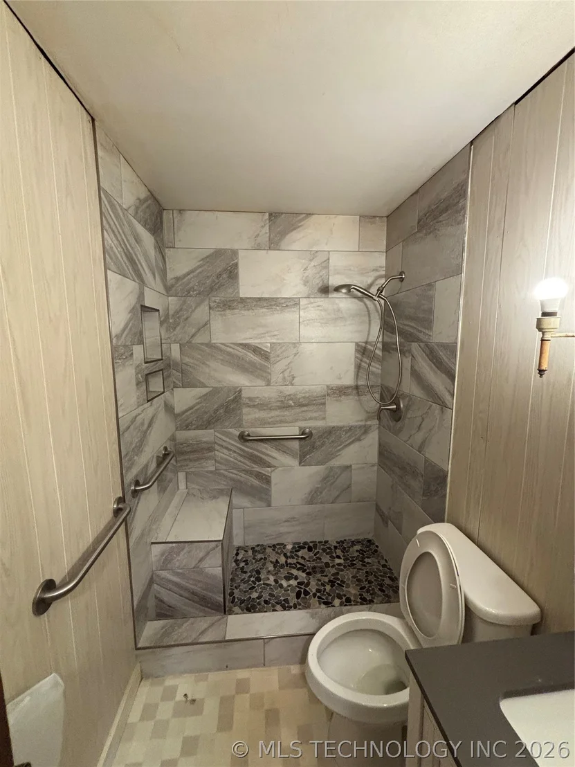Photo of 902 Roosevelt