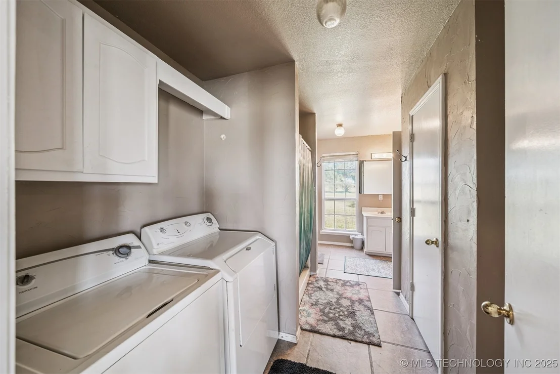 Photo of 109159 S 4210 Road