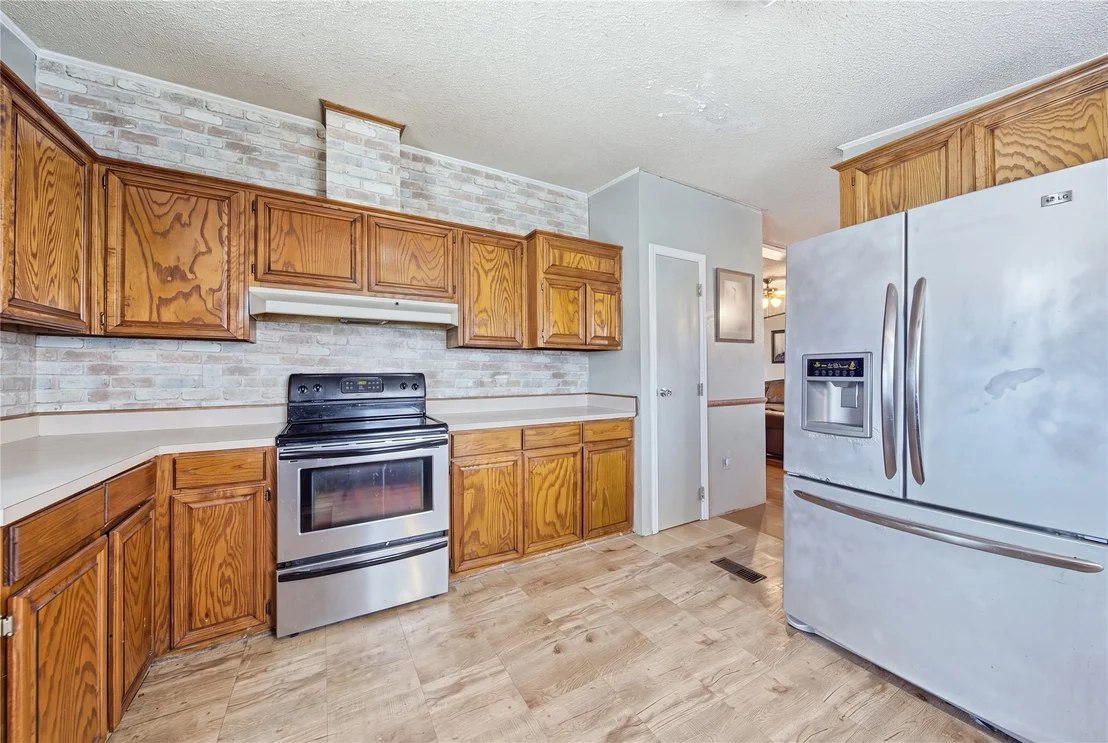 Photo of 394107 E 1150 Road