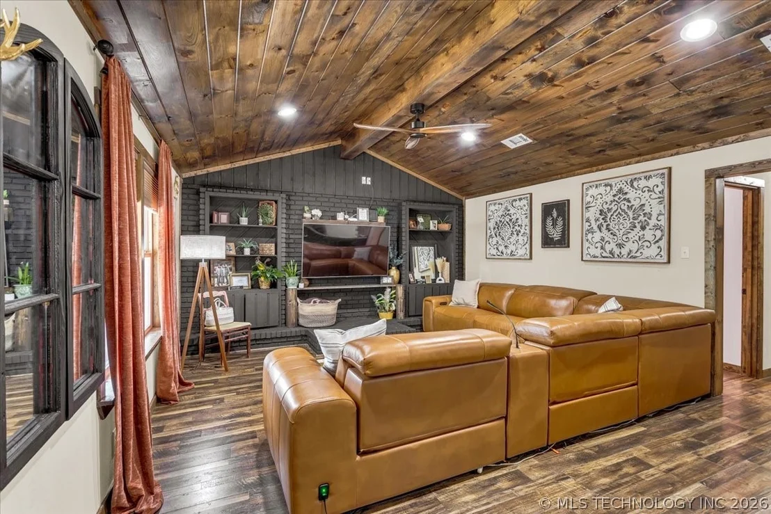 Photo of 2087 Willafa Woods