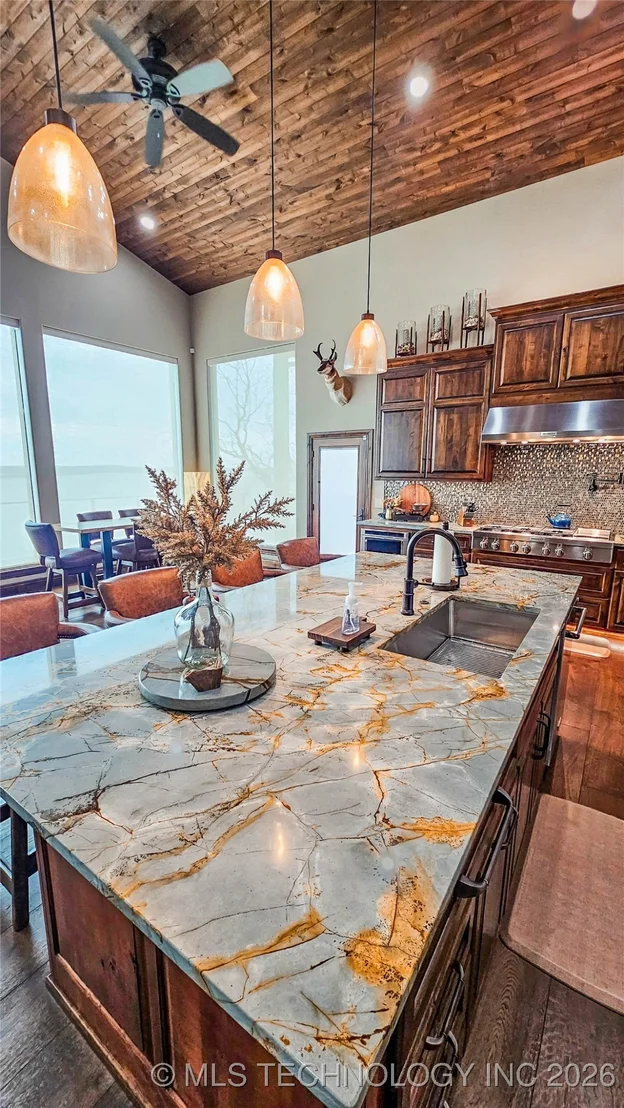 Photo of 417188 Mockingbird Lane