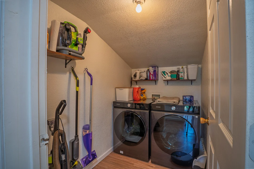 Photo of 608 W Coleman