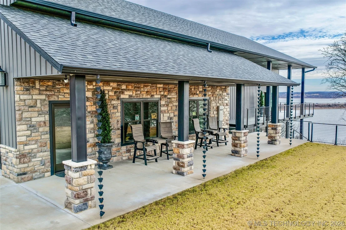 Photo of 417188 Mockingbird Lane