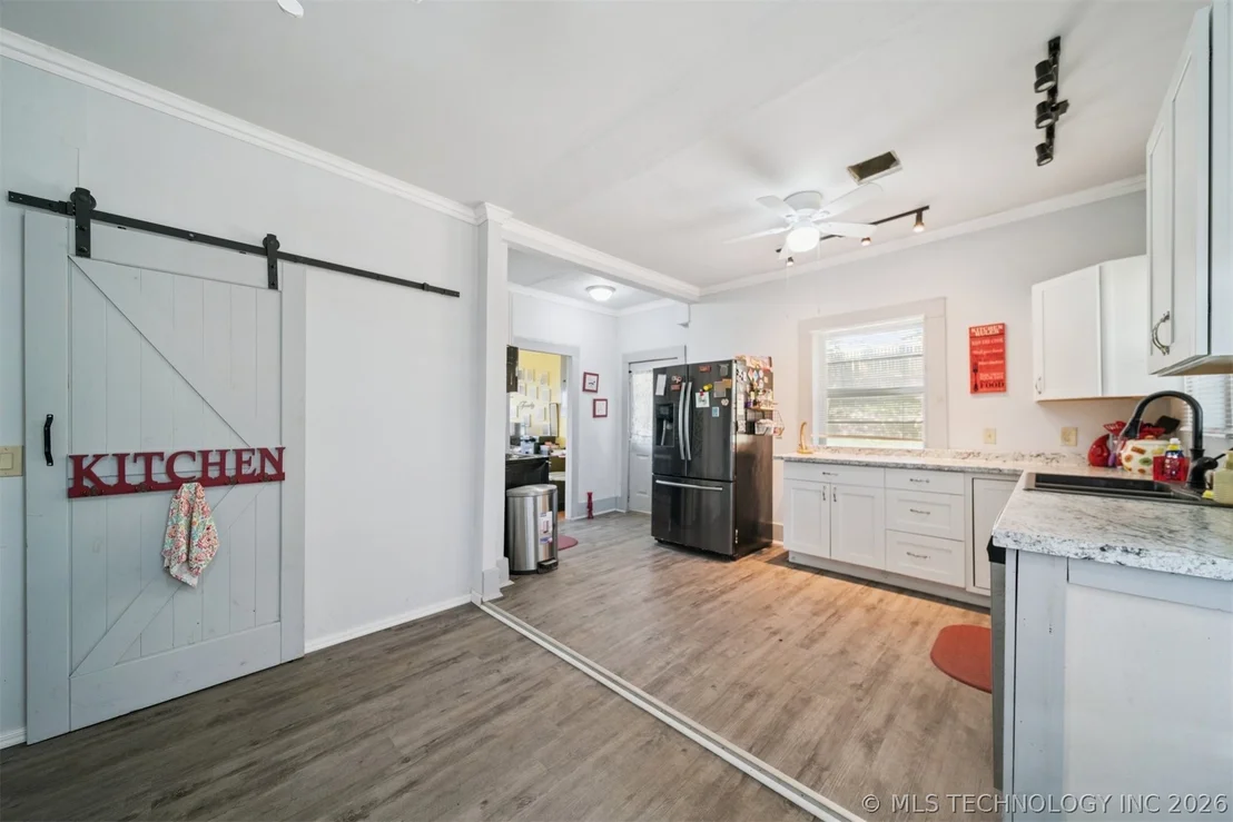 Photo of 505 N Cimarron Avenue