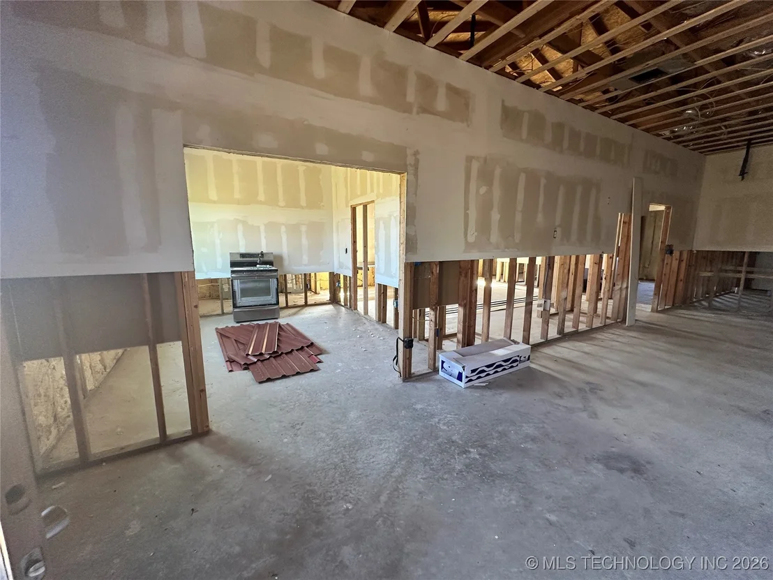 Photo of 1860 W Bumpass