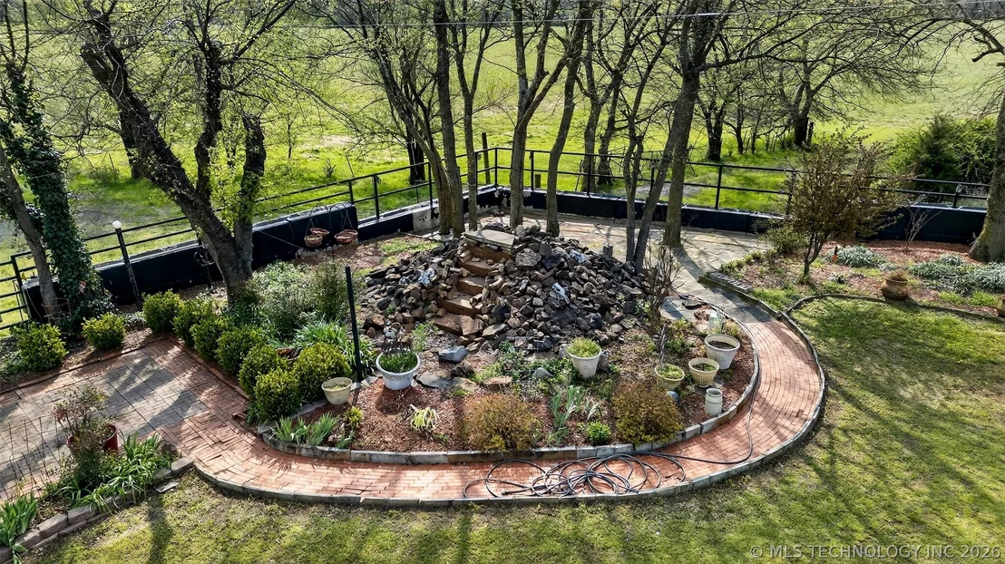 Photo of 21185 E Highway 9