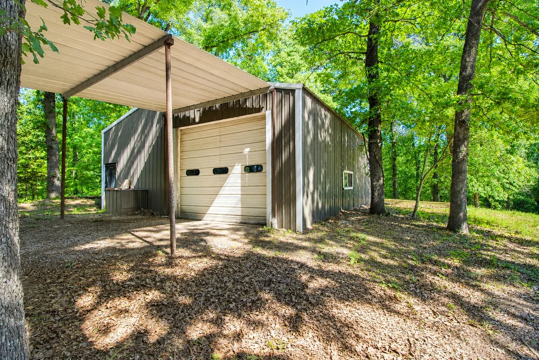 Photo of 3260 Howard Road