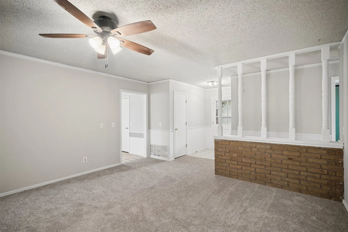 Photo of 903 Holmes