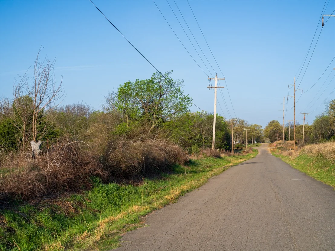 Photo of 20 E 1120 Road