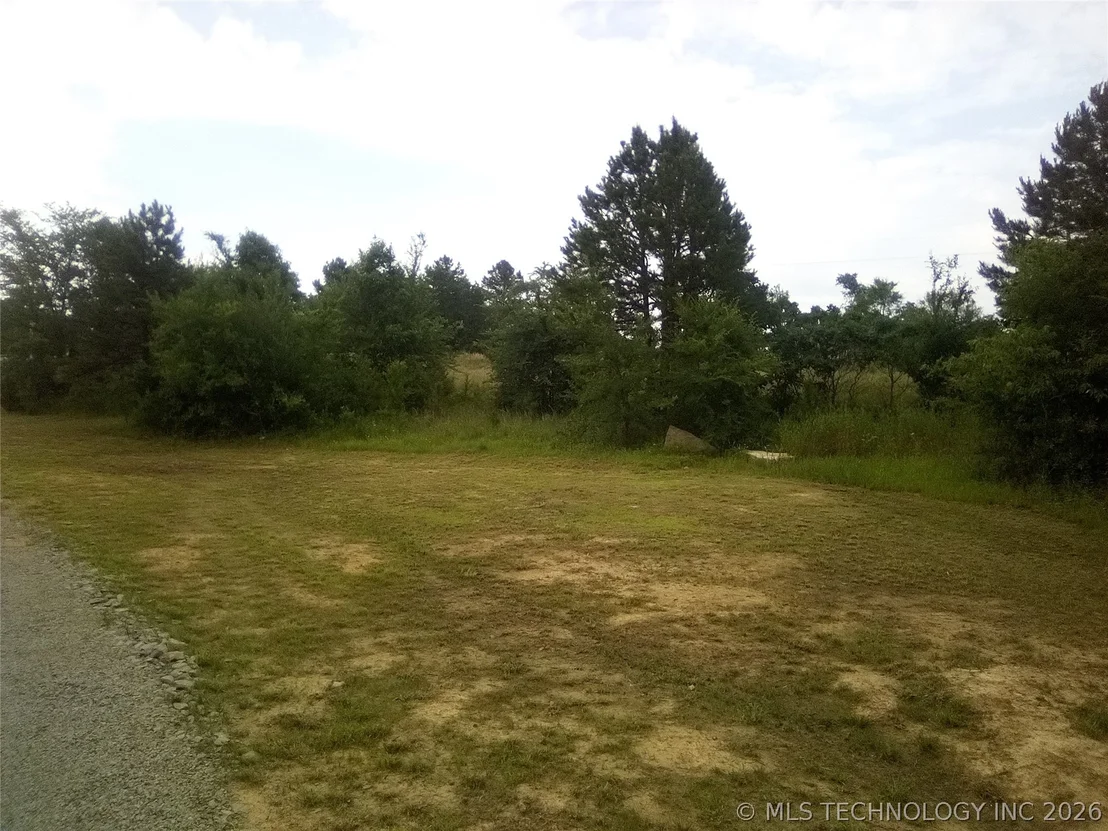 Photo of 21 County Line Road E