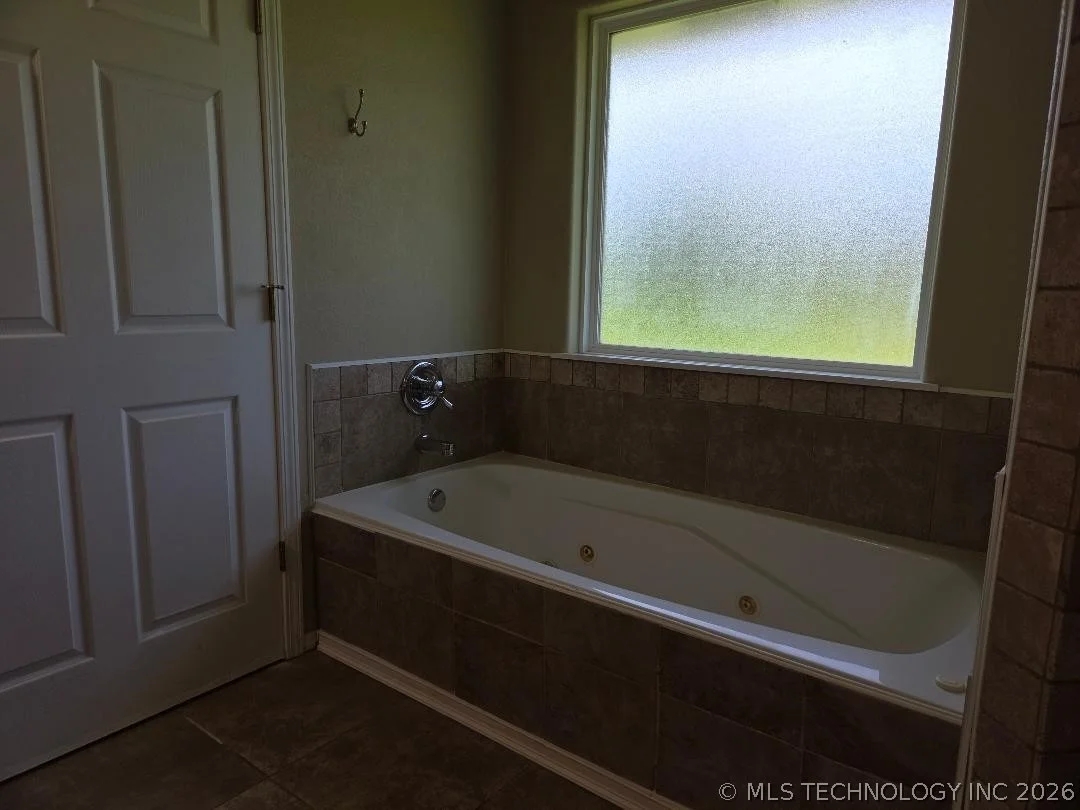 Photo of 114956 S 4120 Road