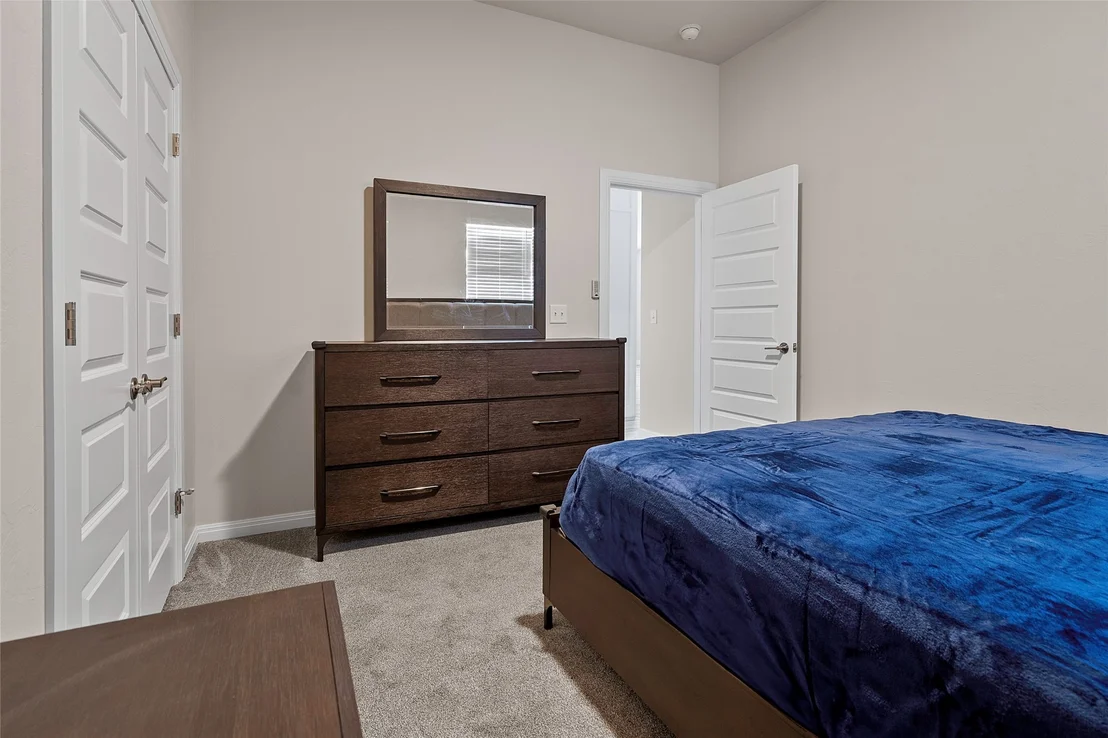 Photo of 714 Prairie View Road