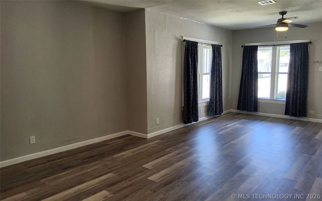 Photo of 711 W Beech