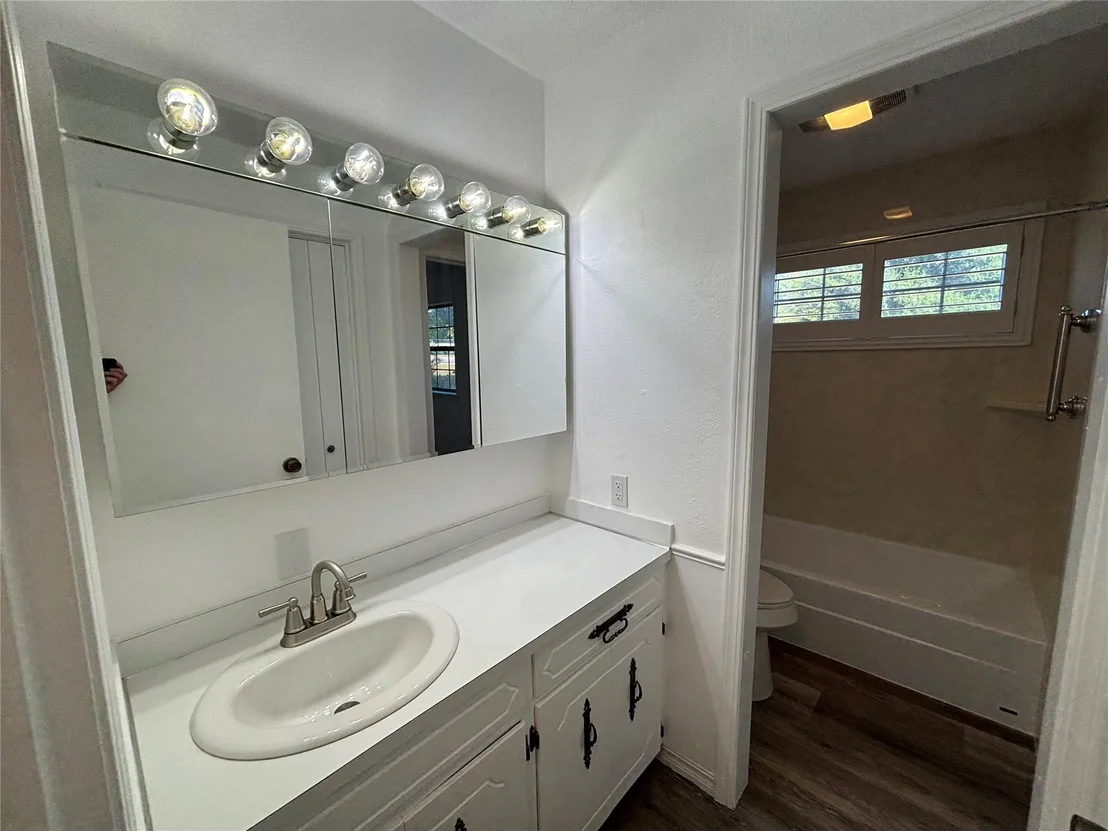 Photo of 367 W Cliff Drive