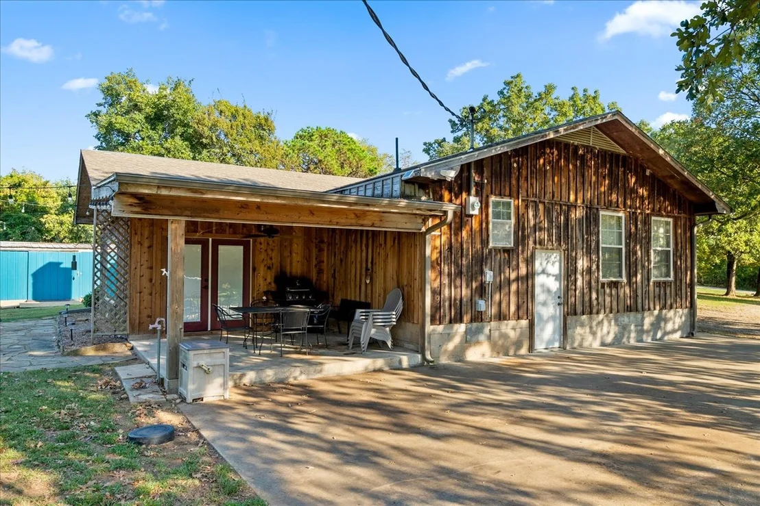 Photo of 1614 Sherwood Road