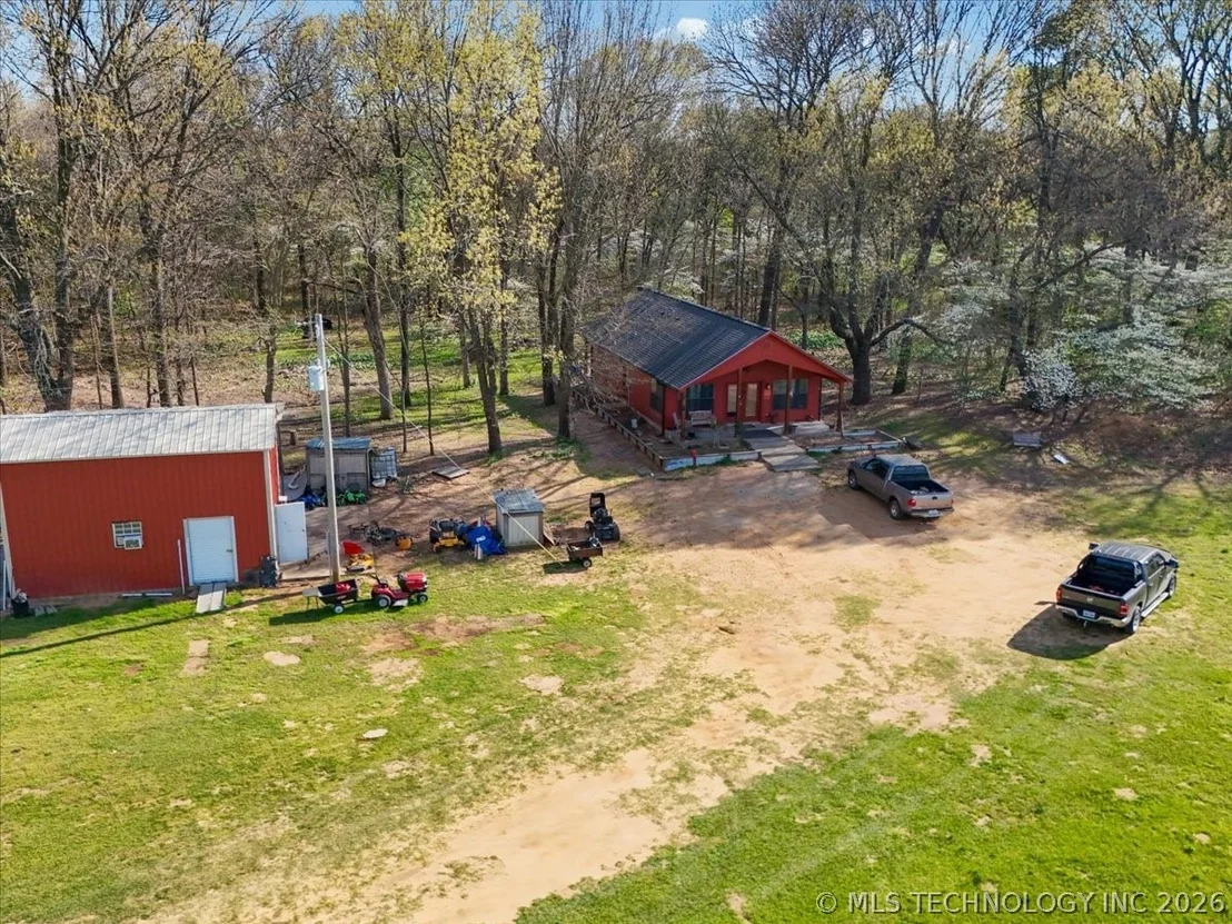 Photo of 2576 Winnett Road