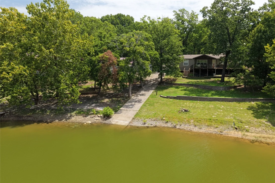 Photo of 116733 4246 Road