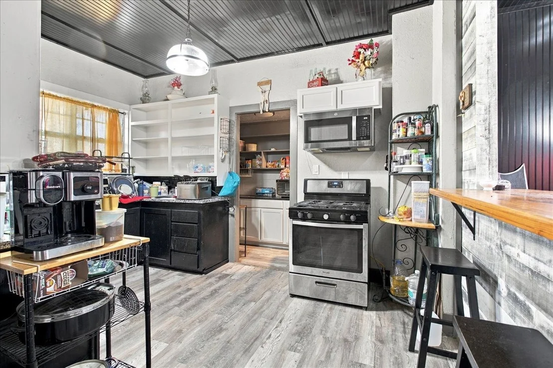 Photo of 724 W Cedar Street