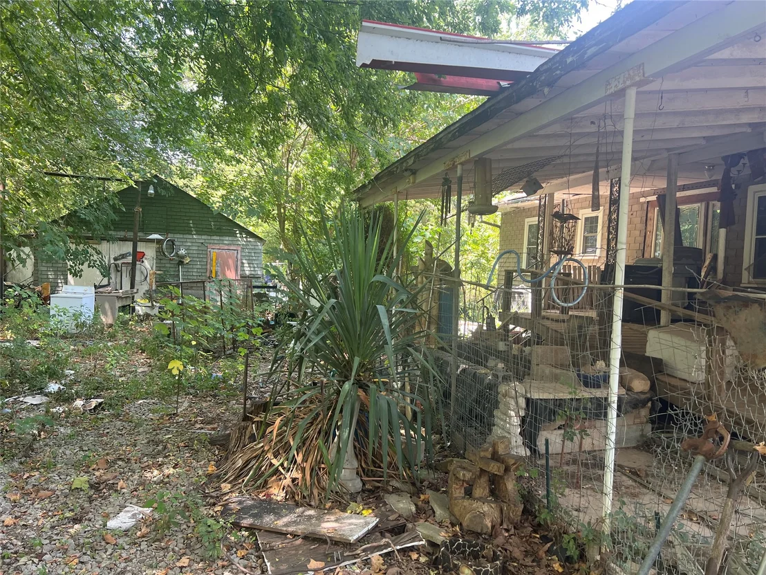 Photo of 494 Red Feather Road