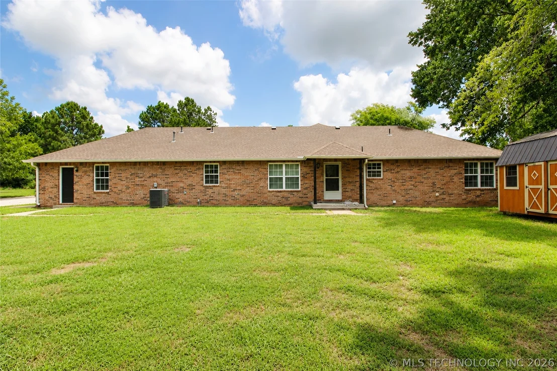 Photo of 19183 S Prairie Bell Road