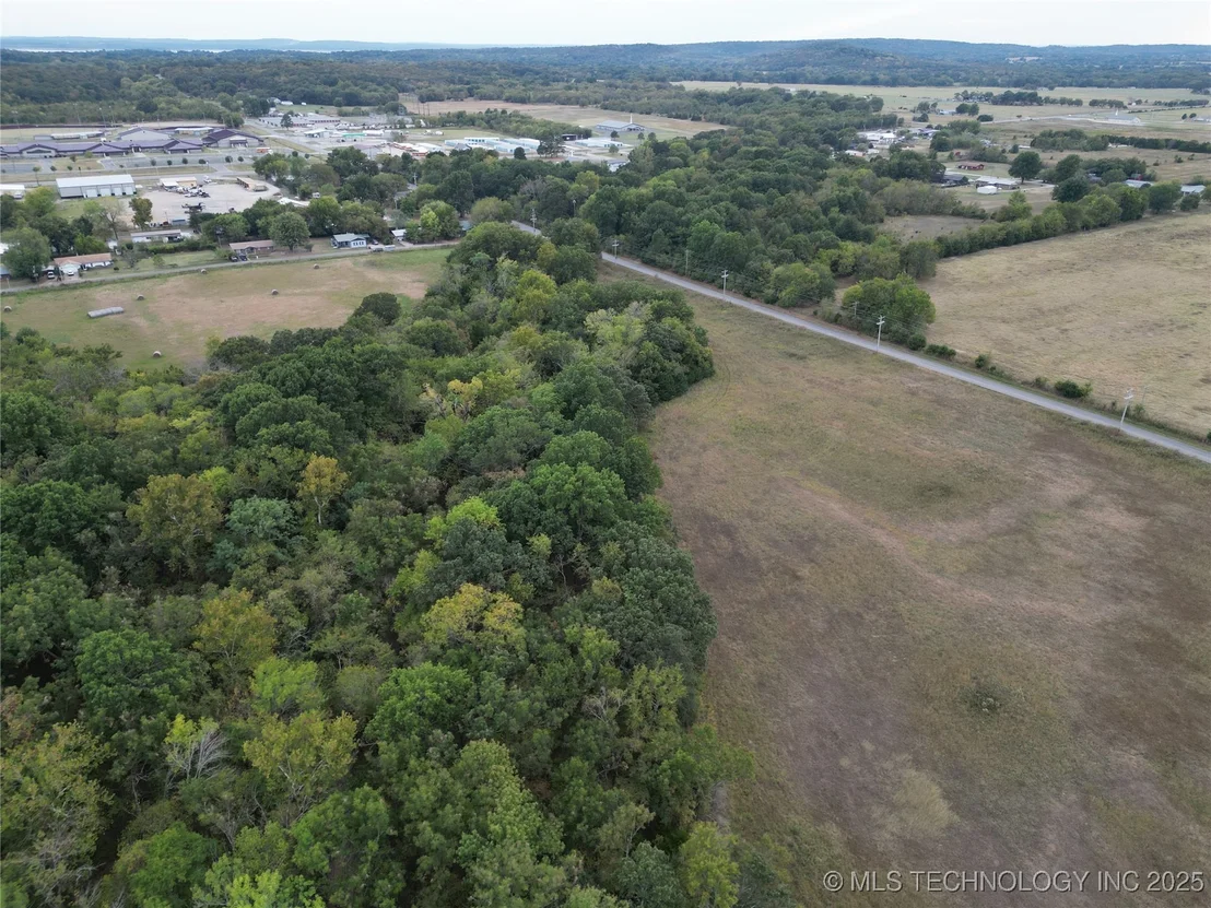 Photo of 3 E Coon Creek