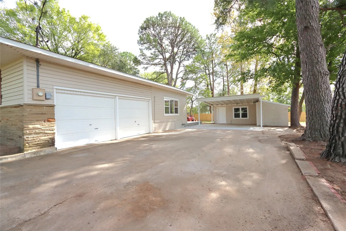Photo of 8441 Old Taft Road