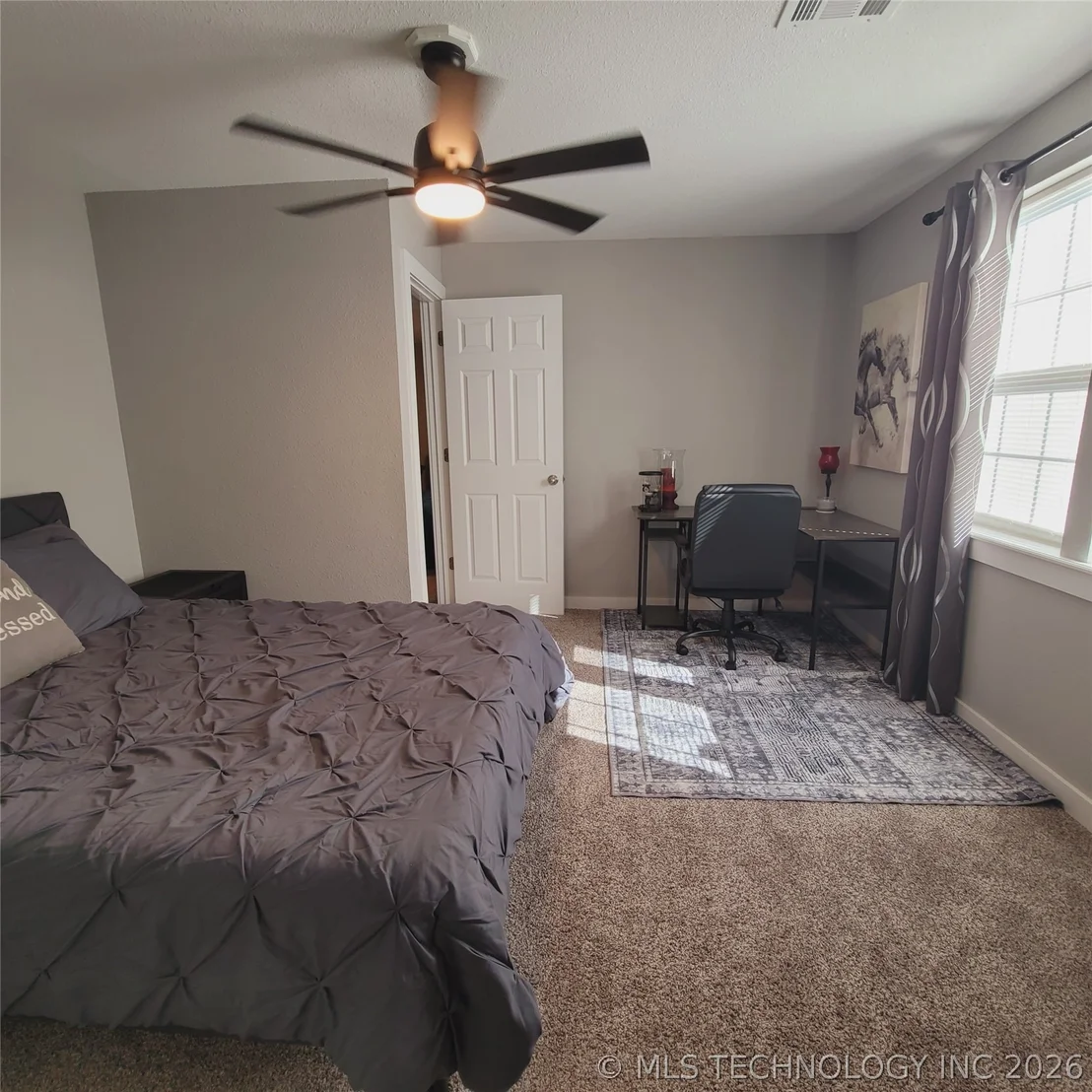 Photo of 232 E Elm Street
