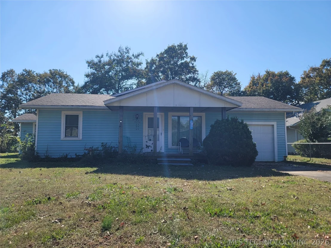 Photo of 416036 La Vista Drive