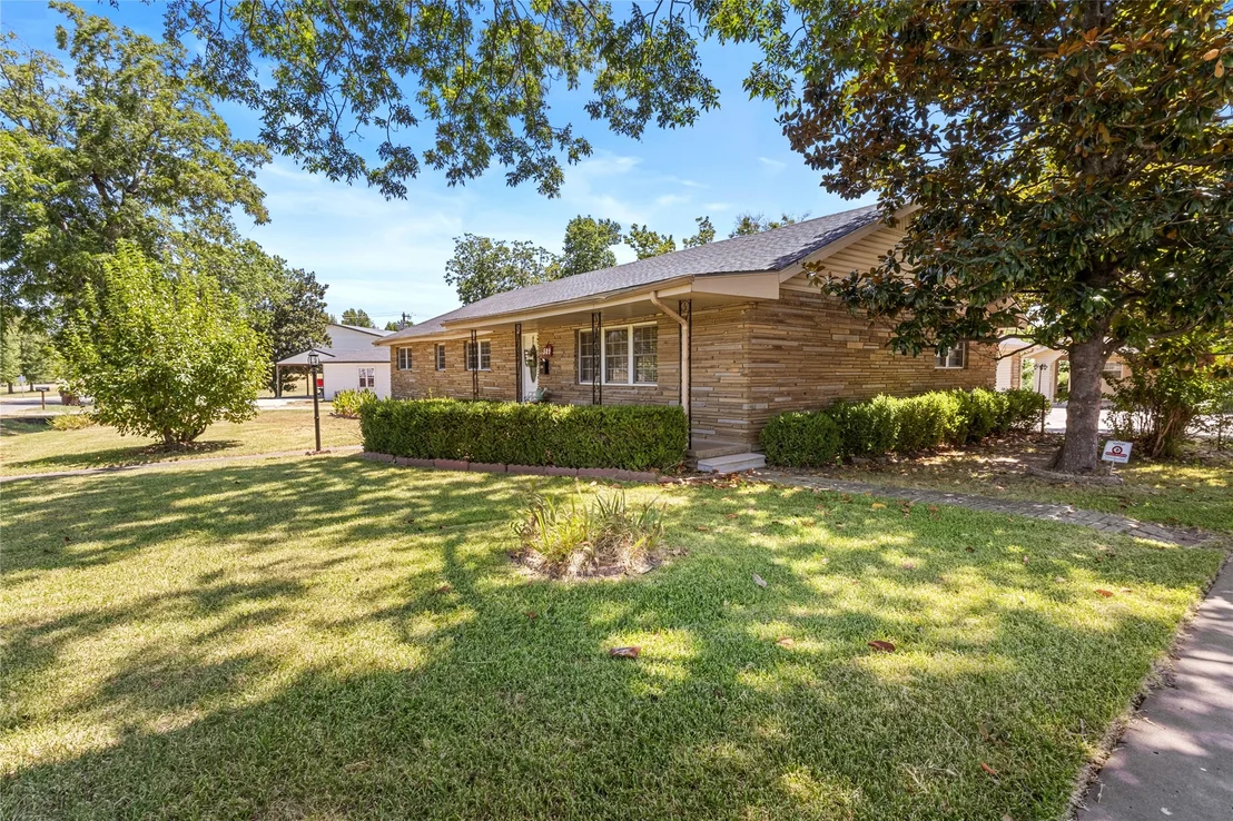 Photo of 509 Sunset Strip