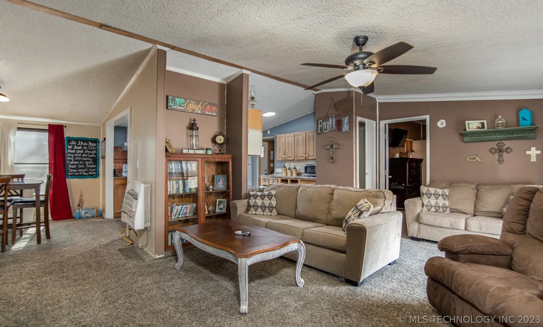 Photo of 219 Mistletoe Lane