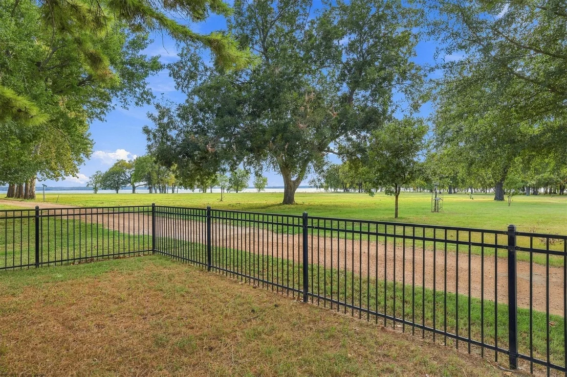 Photo of 2828 Riverview Road