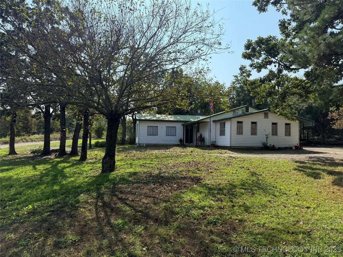 Photo of 319 Lake Drive