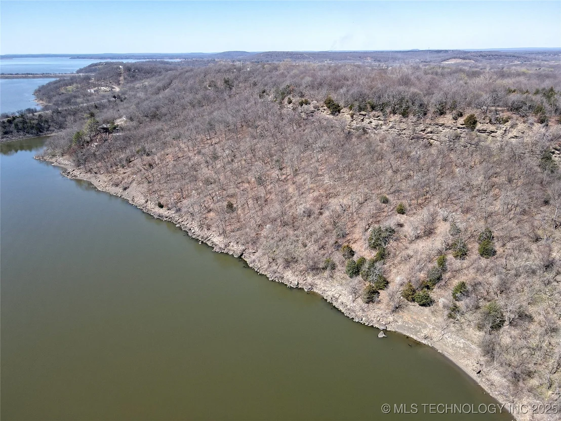 Photo of 418391 E 1215 Road