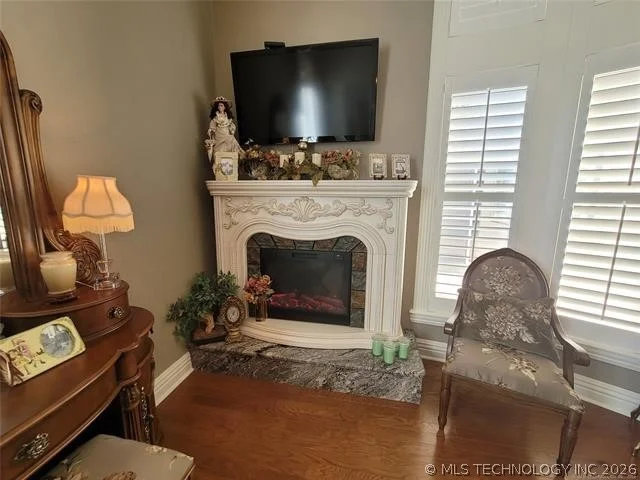 Photo of 107 N J Street