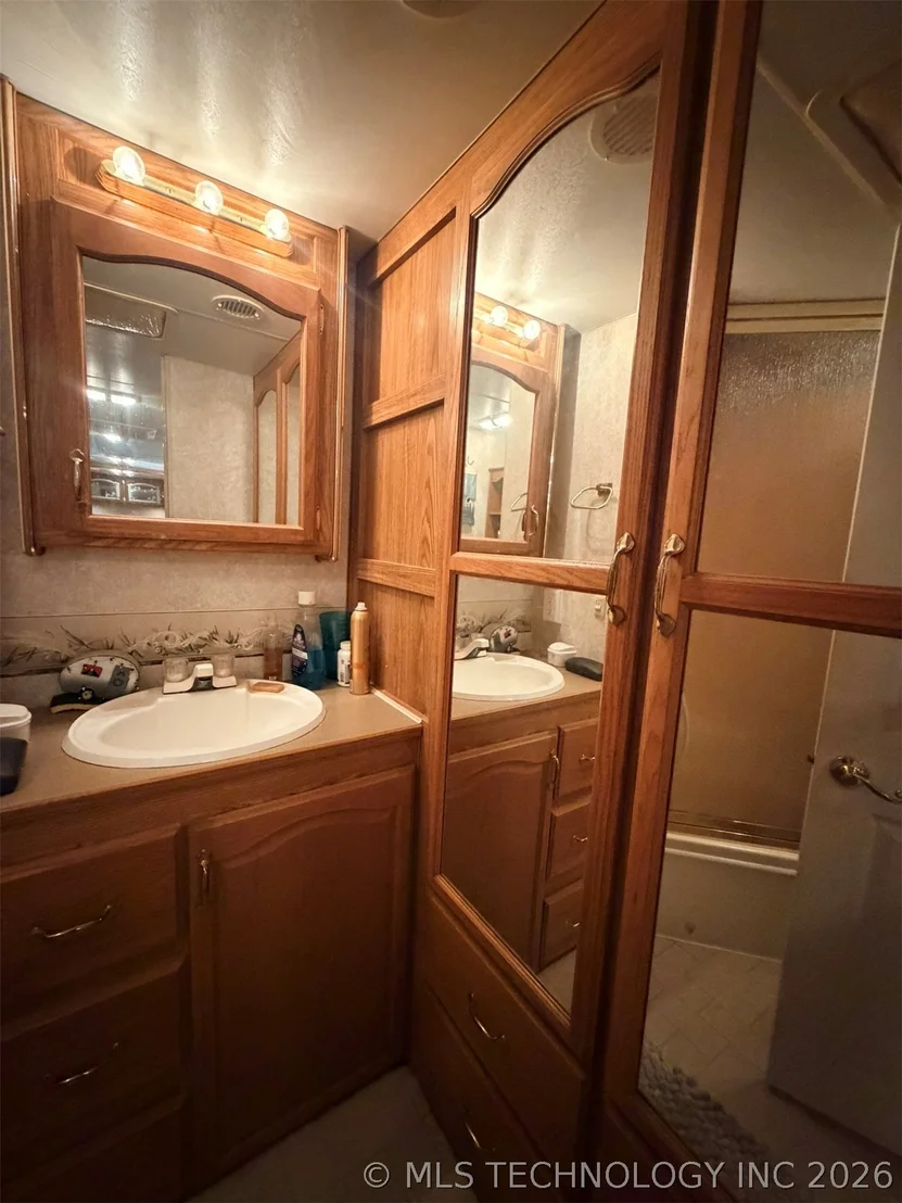 Photo of 280 Cedar Blue